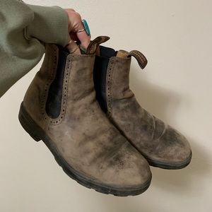 Women’s Brown Leather Blundstone Boots | Size 10 | Cute Detailing